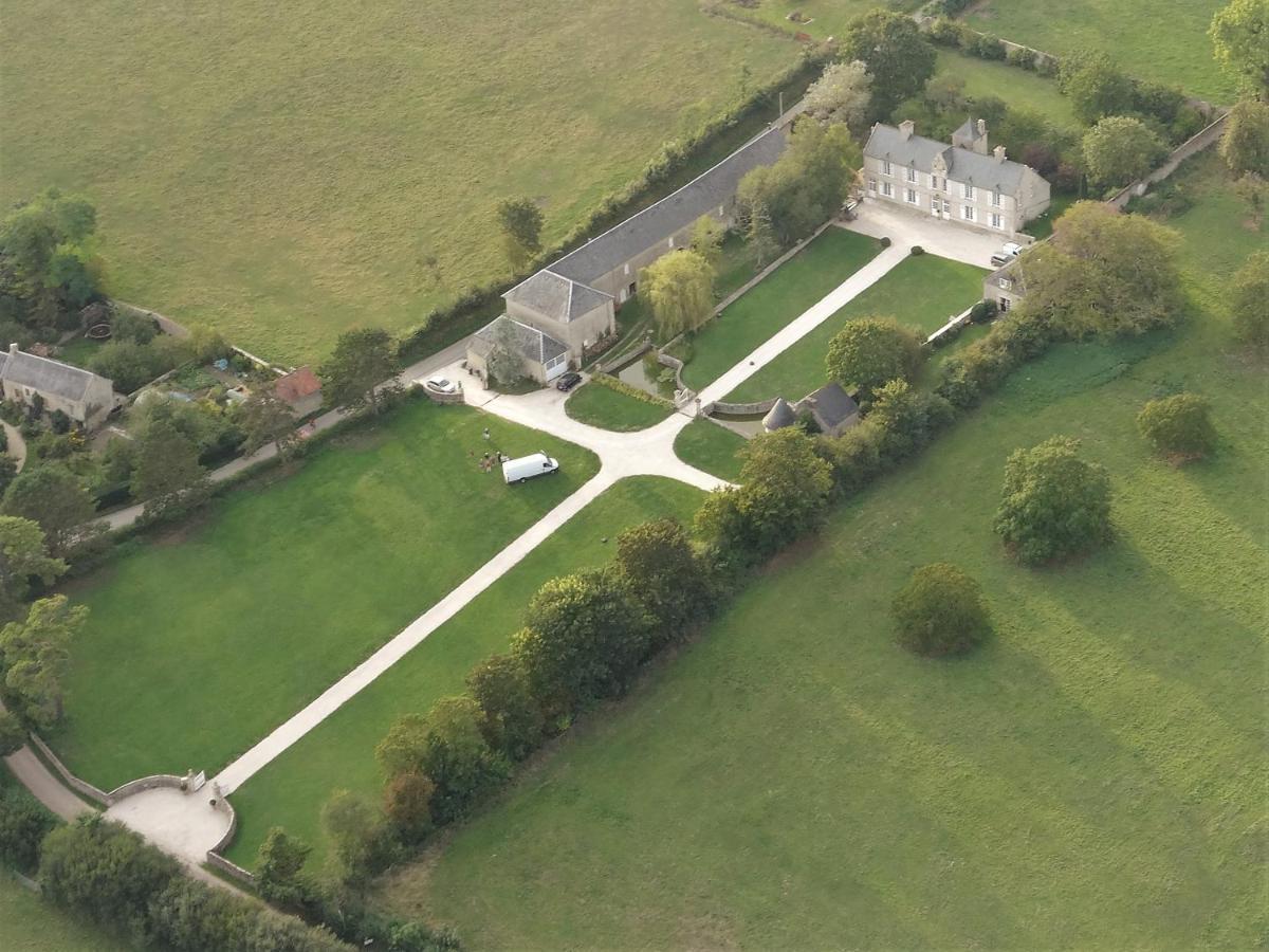 Bed and Breakfast Manoir De Conjon Crouay Esterno foto