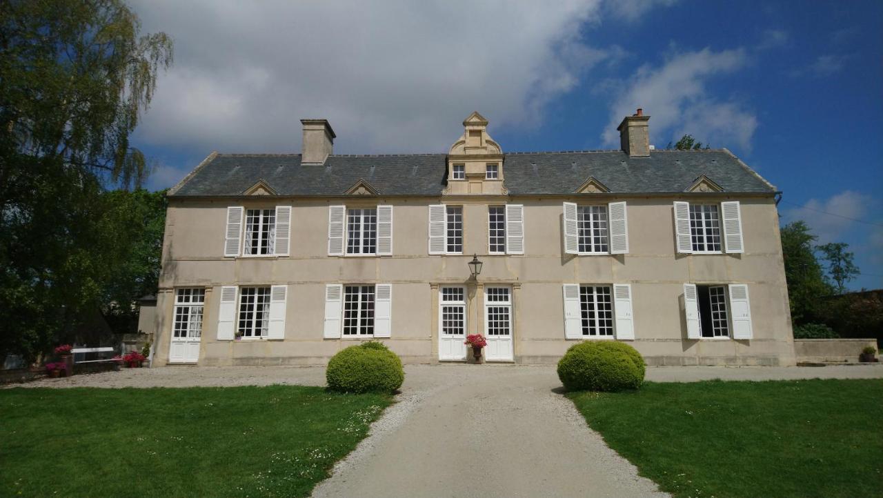 Bed and Breakfast Manoir De Conjon Crouay Esterno foto